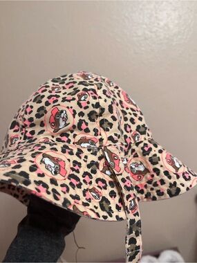 Leopard Print Bucket Hat with Cute Cartoon Motif - Pink & Beige